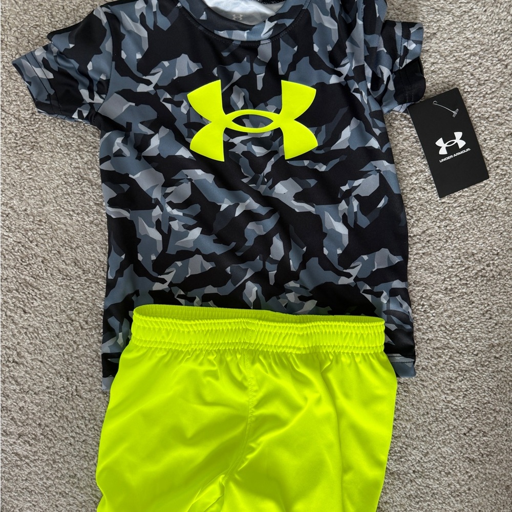 Under Armour Camo T-Shirt and Neon Shorts Set